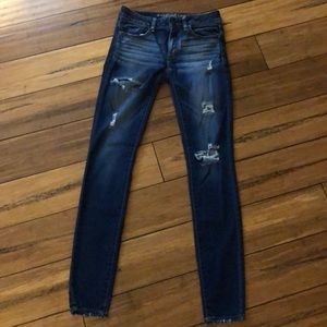 American Eagle Distressed Jegging